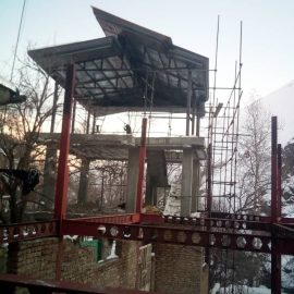 ساخت و نصب سقف شیروانی ویلا در سولقان