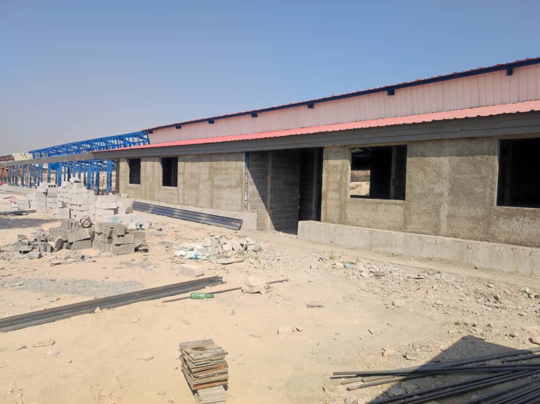 بازسازی سازه و پوشش سقف شیبدار در باقر آباد